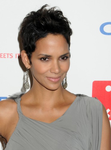 halle berry baby 2011. halle berry baby daddy