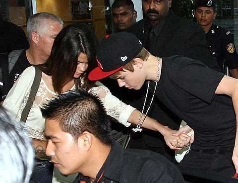 justin bieber and selena gomez break up. Selena Gomez Opens Up About