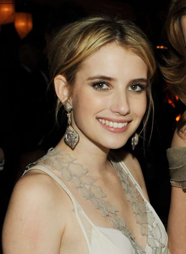 Young Hollywood at its best Emma Roberts was spotted hanging out and making