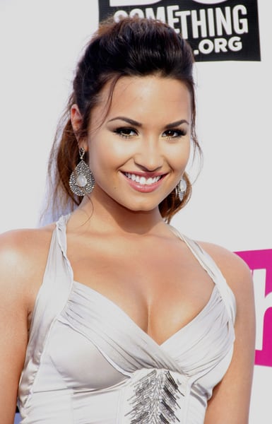 Demi Lovato looked amazing last night but some people thought she had 